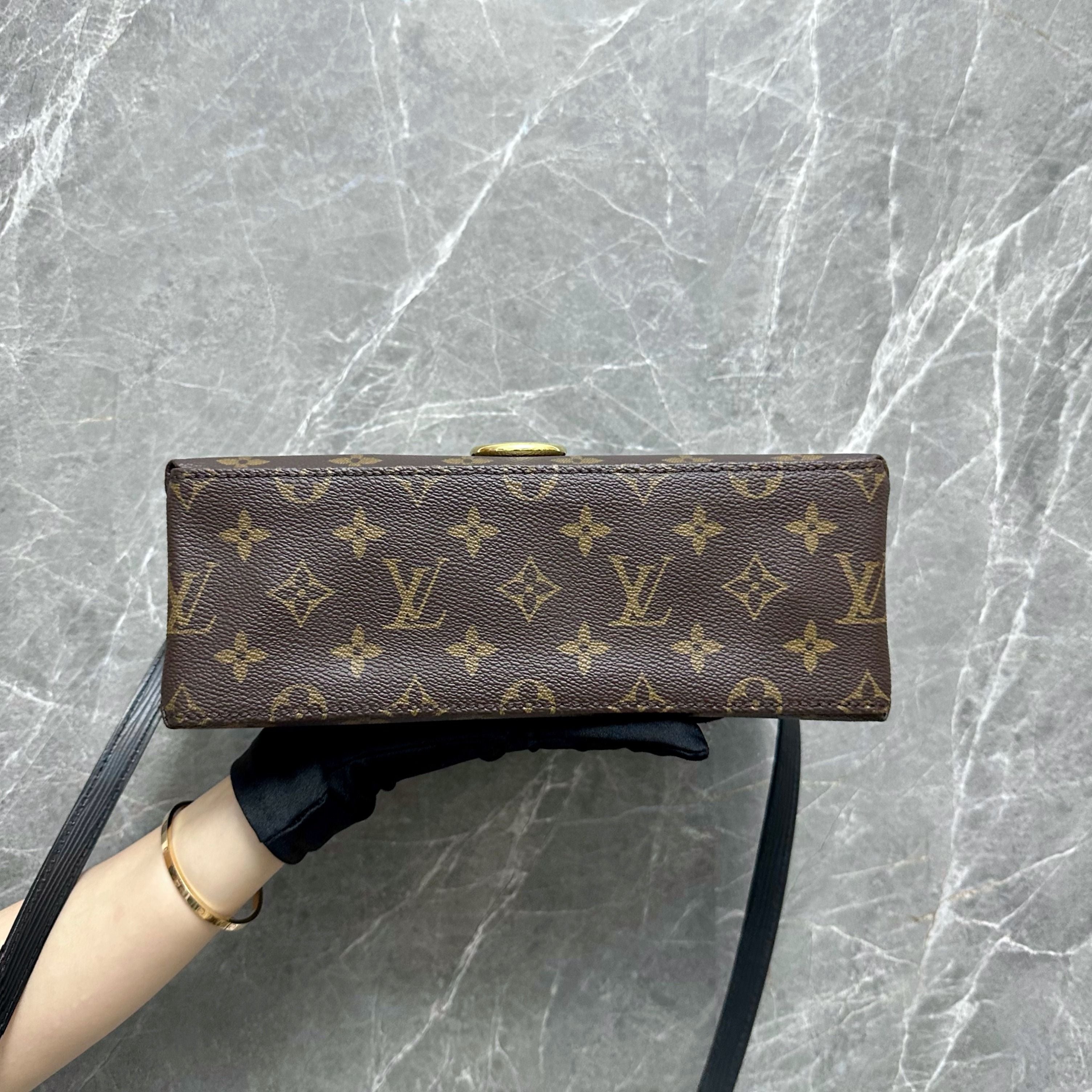 LV Saint Michel Monogram Black Louis Vuitton - Luxury Evermore