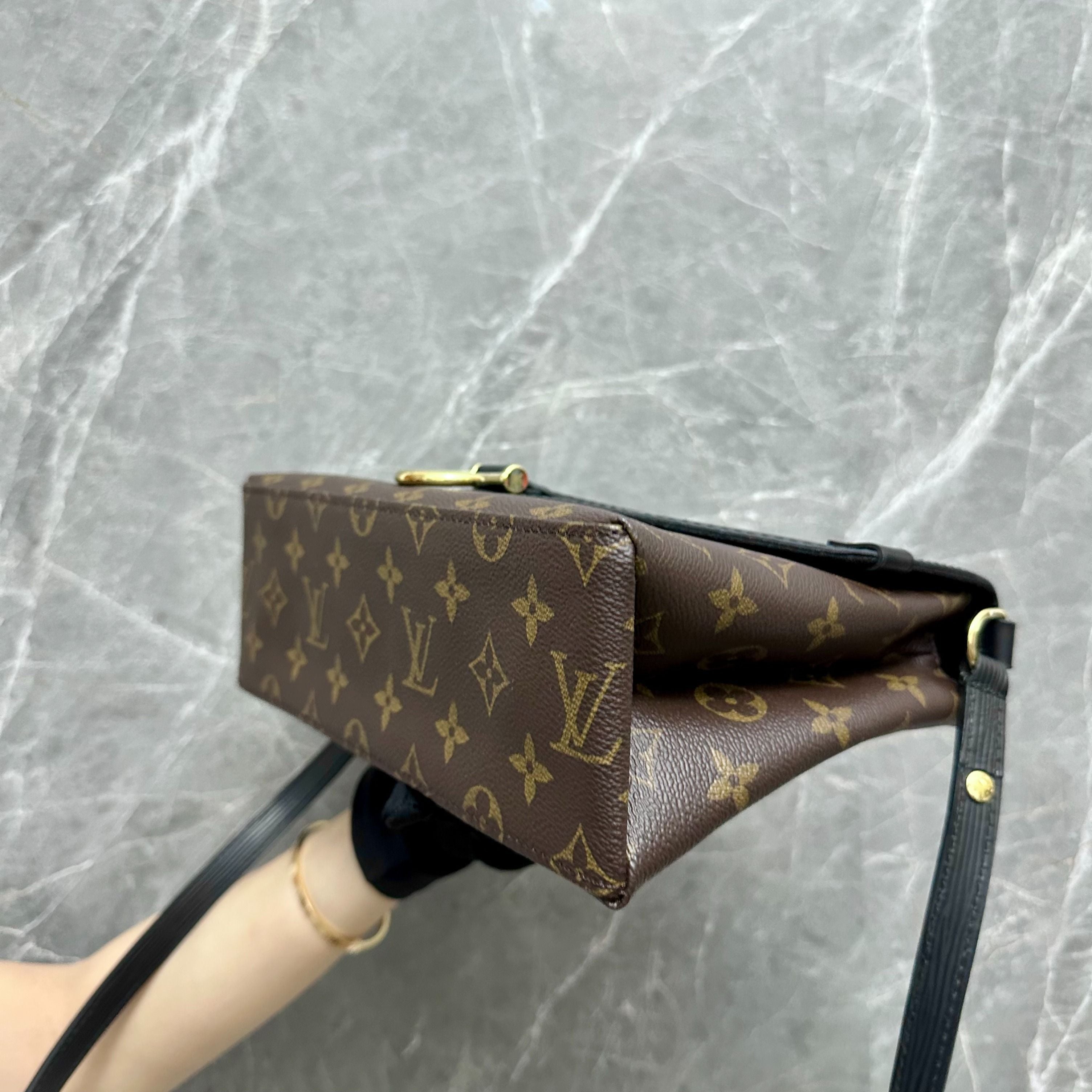 LV Saint Michel Monogram Black Louis Vuitton - Luxury Evermore