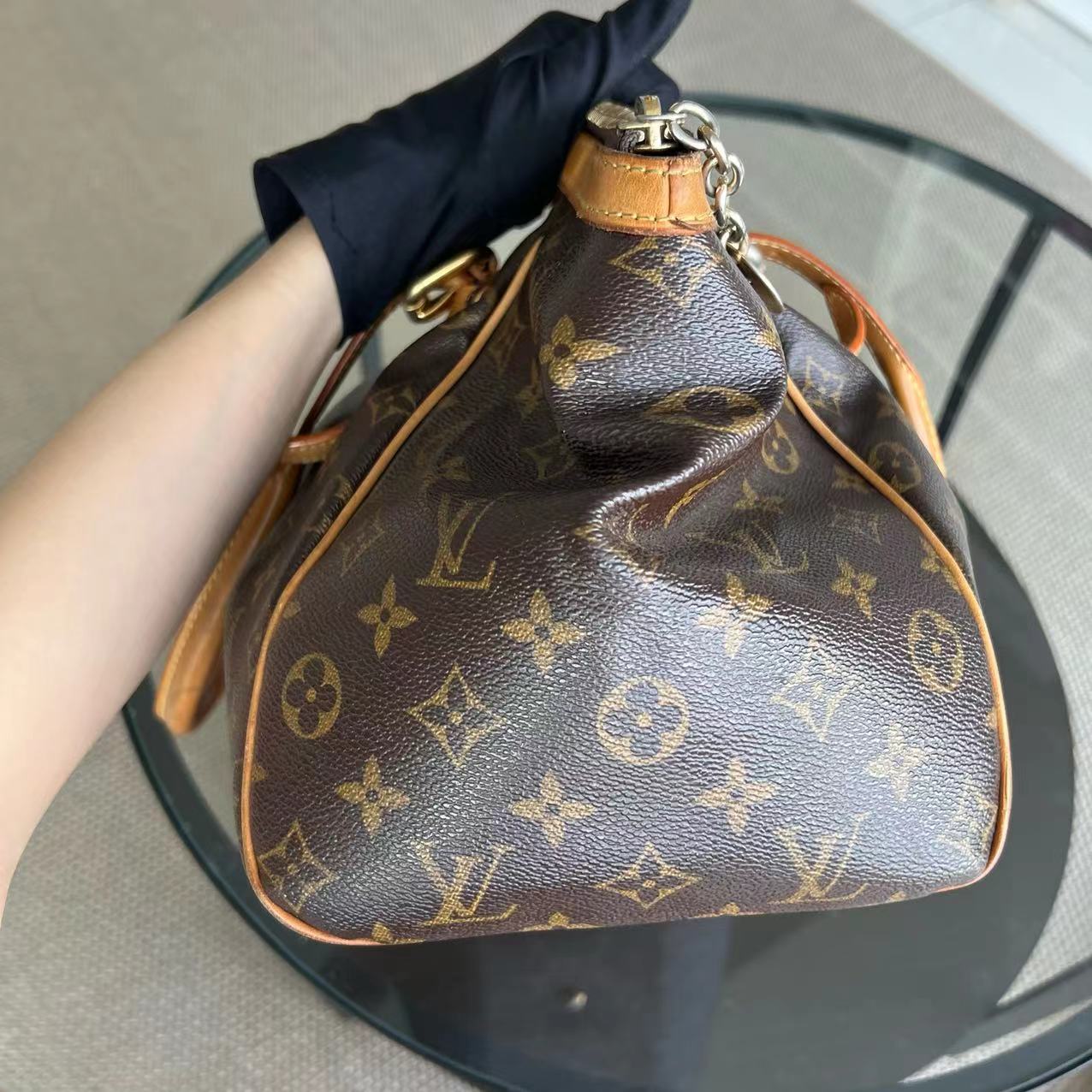 LV Tivoli PM Canvas Monogram Top Handle Louis Vuitton - Luxury Evermore