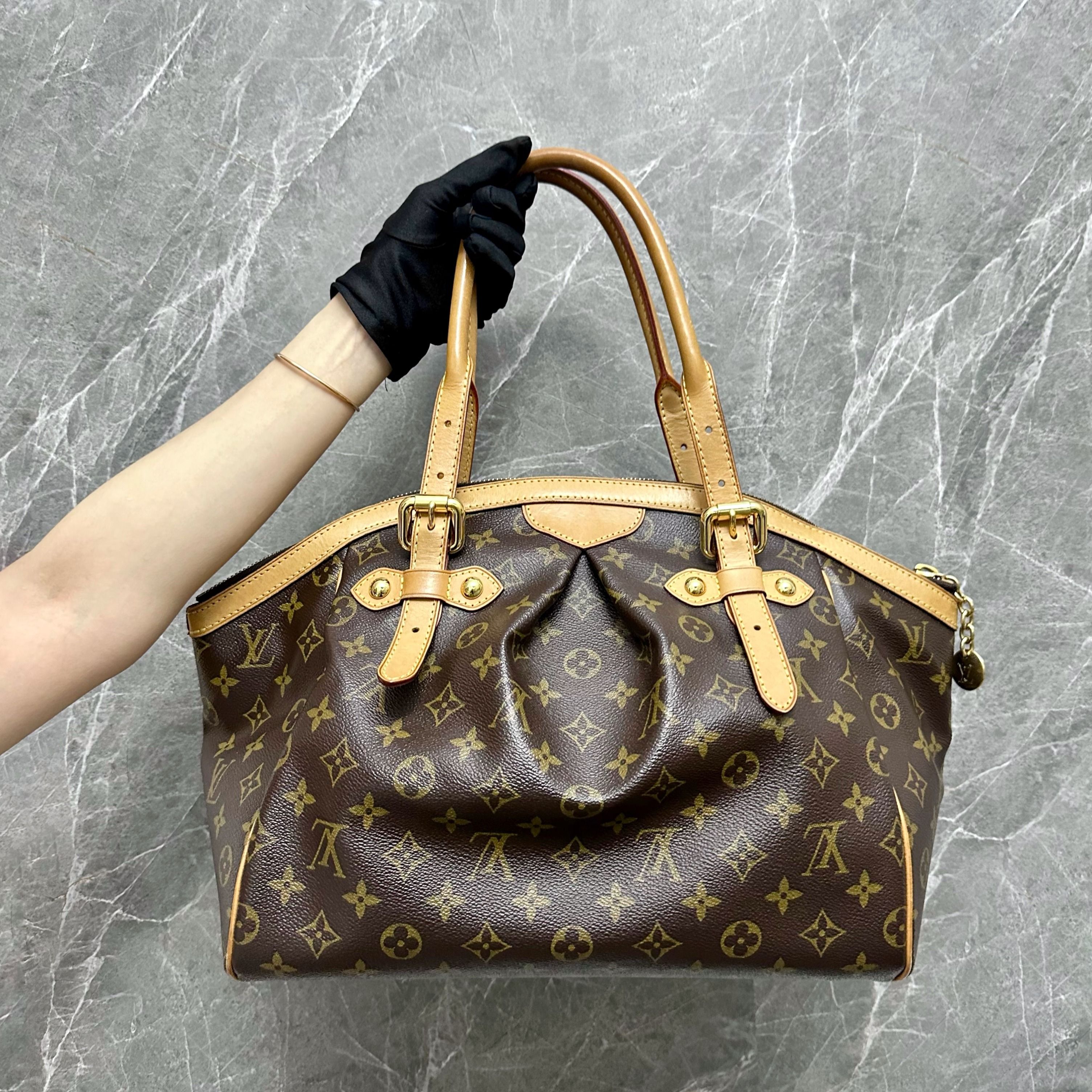 LV Tivoli PM Monogram Louis Vuitton - Luxury Evermore