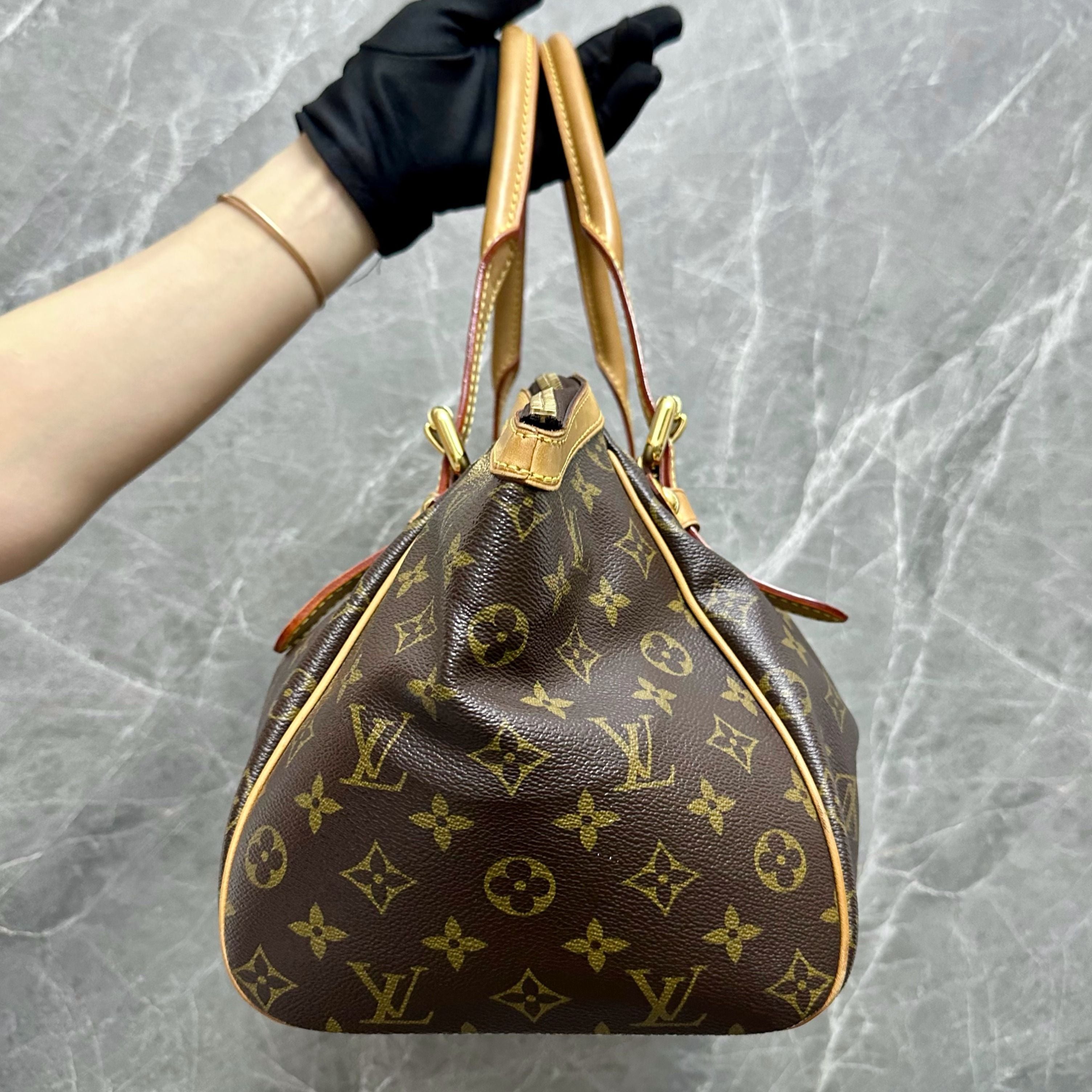 LV Tivoli PM Monogram Louis Vuitton - Luxury Evermore