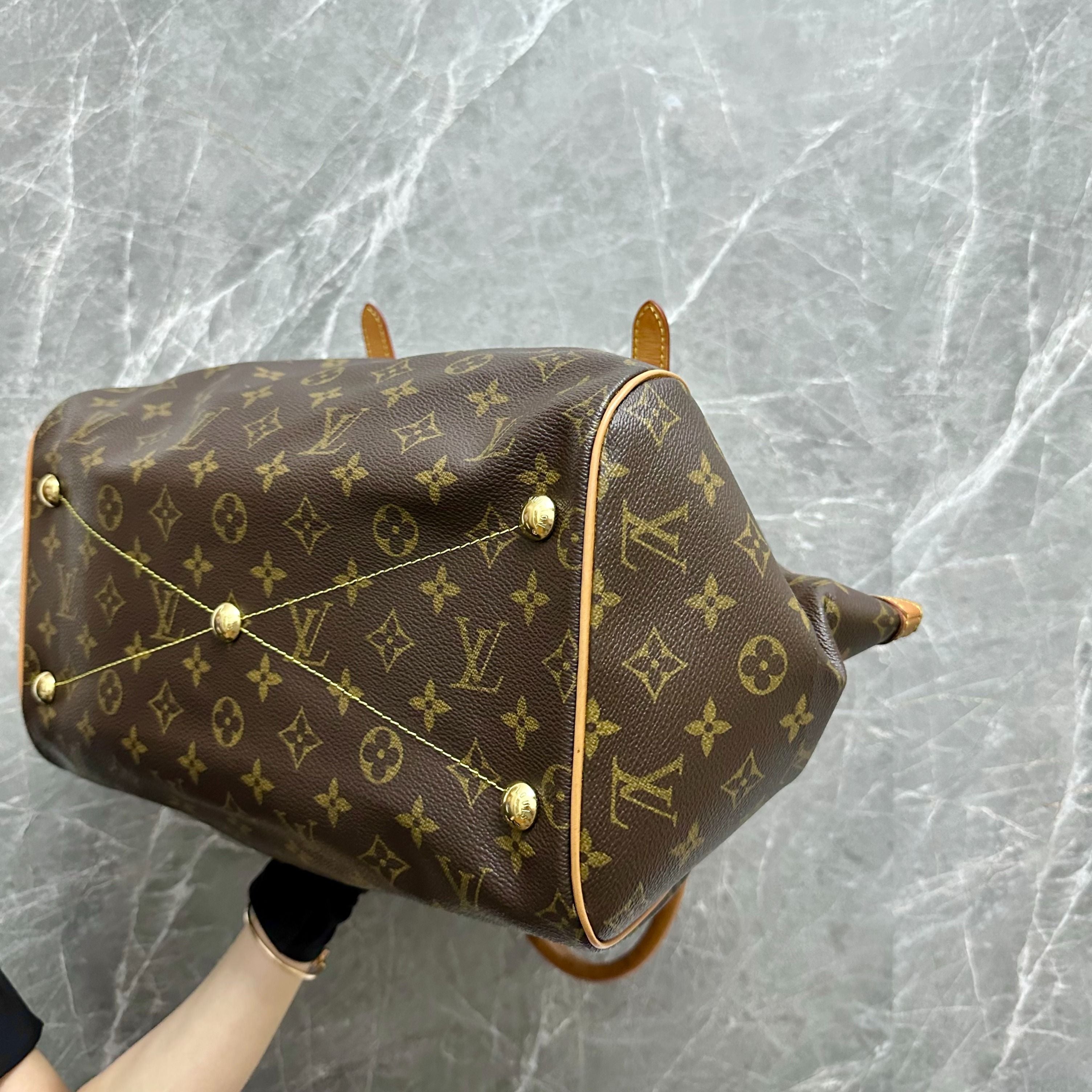 LV Tivoli PM Monogram - Luxury Evermore