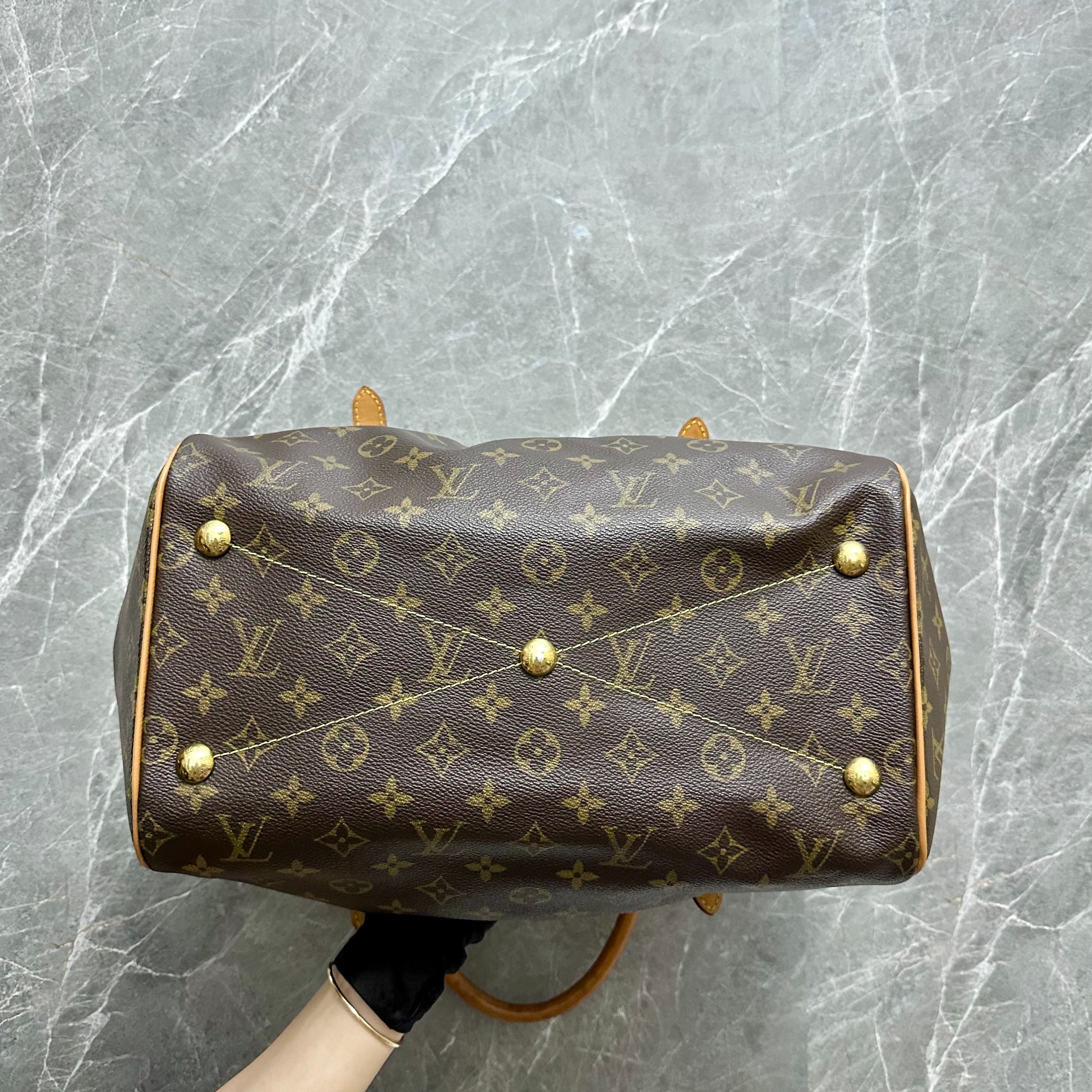 LV Tivoli PM Monogram - Luxury Evermore