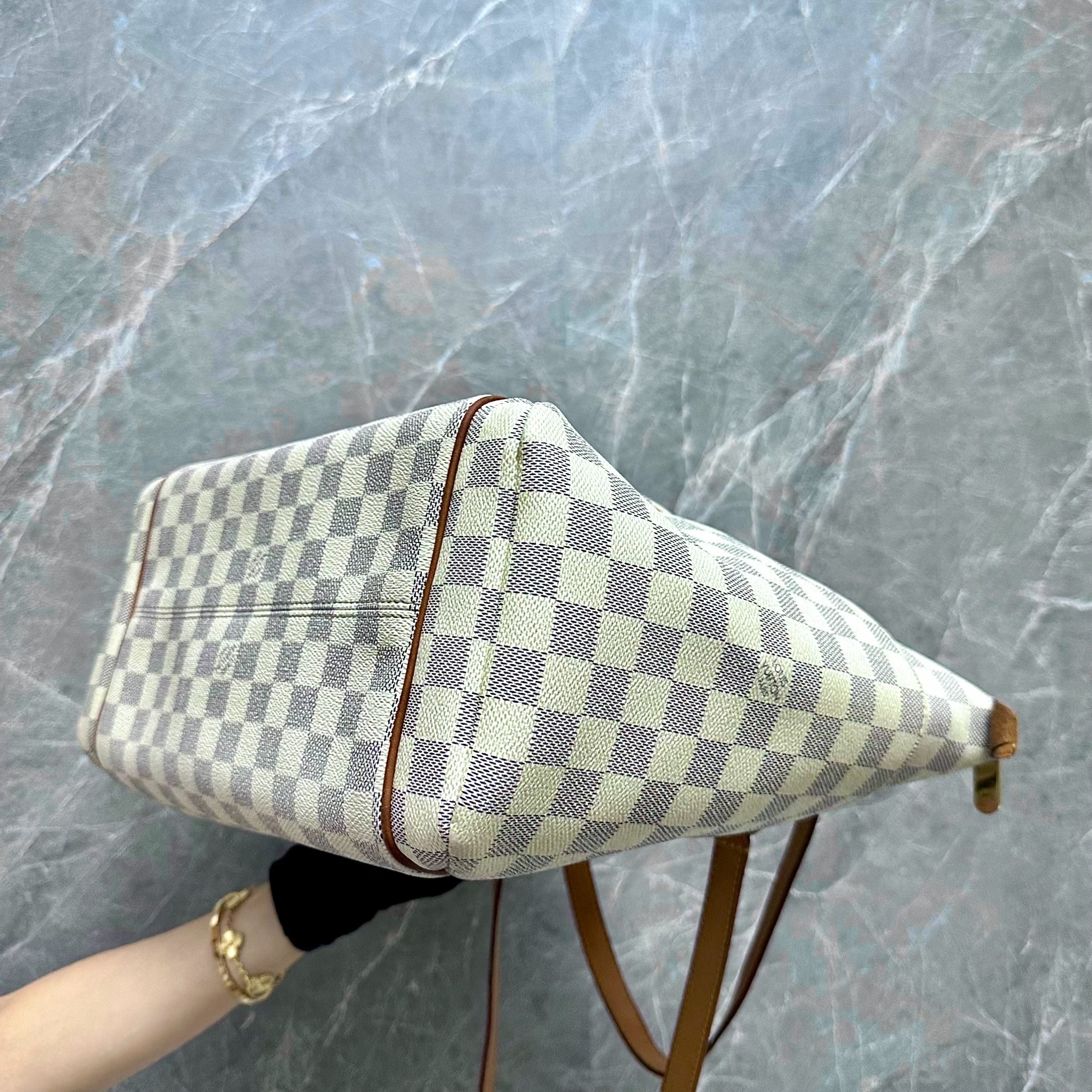 LV Totally MM Damier Azuer Tote Bag in Canvas - Luxury Evermore