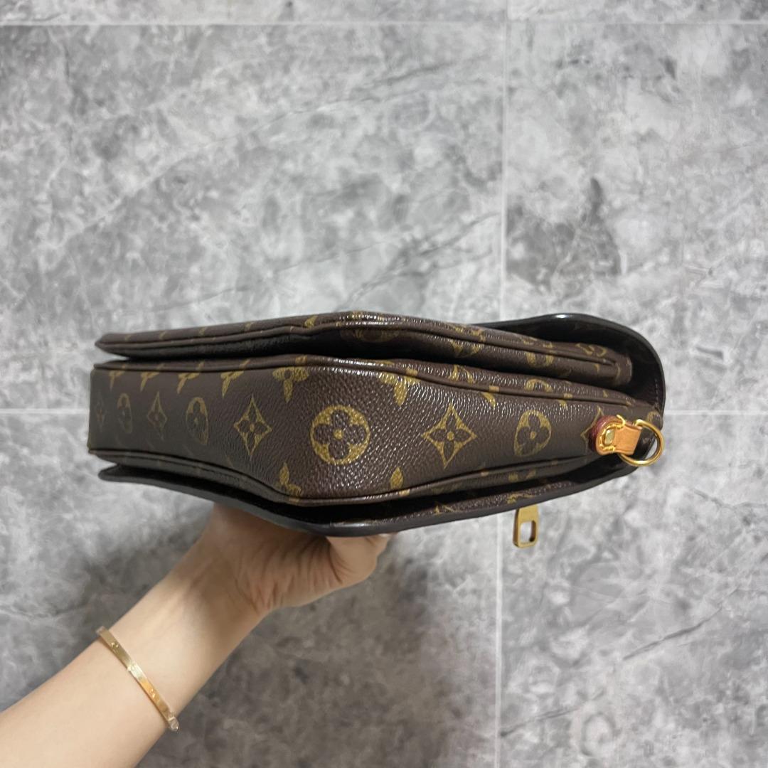 LV Pochette Metis Monogram