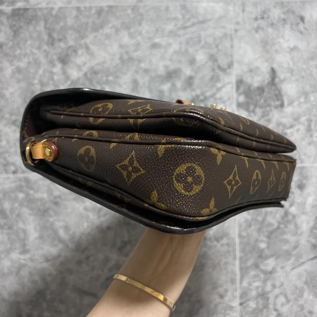 LV Pochette Metis Monogram