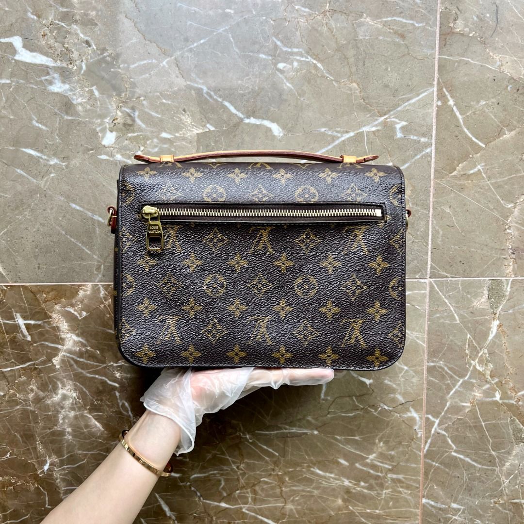 LV Pochette Metis Monogram