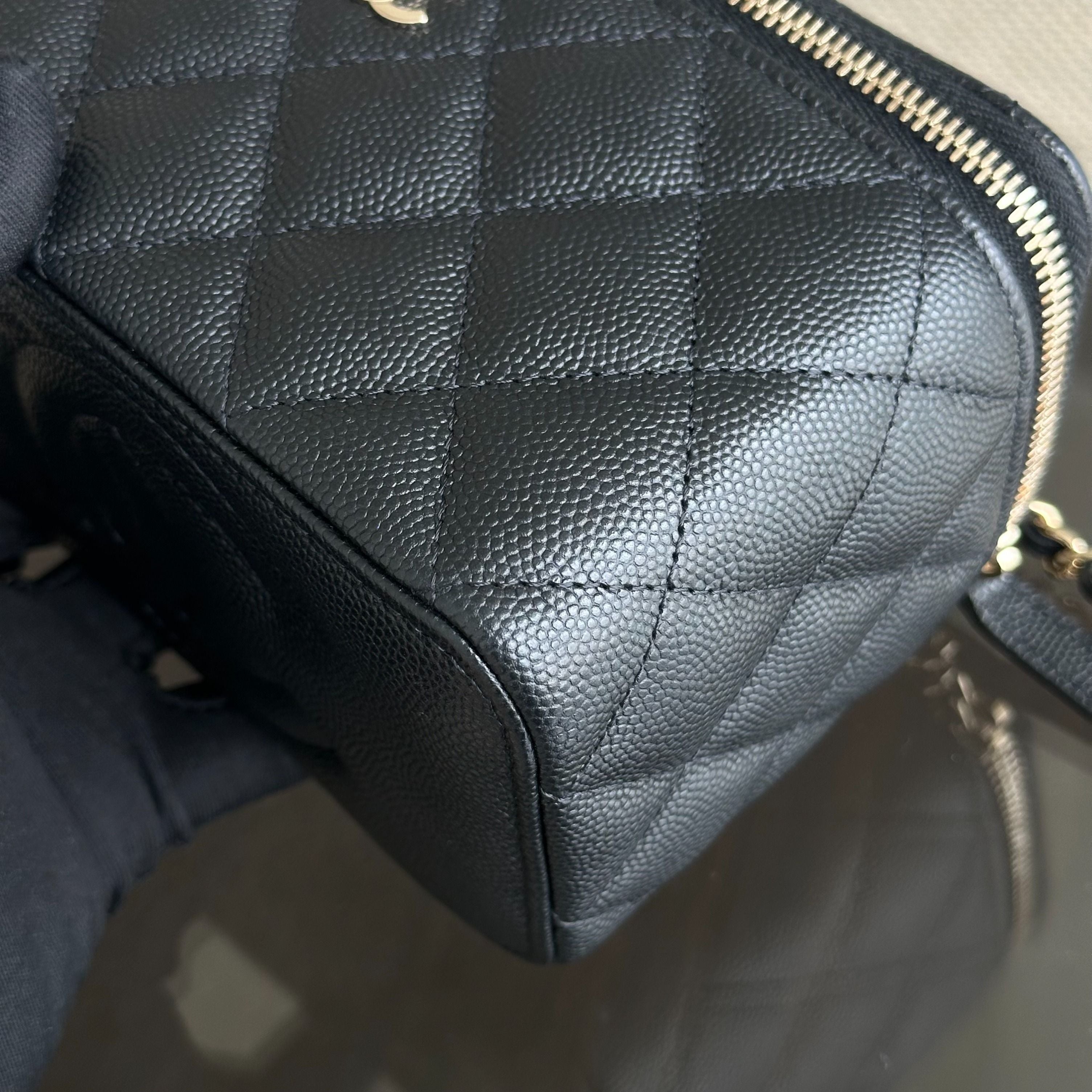 *Microchip, Like New* Chanel Long Vanity Classic Quilted Caviar Small Black LGHW - Luxury Evermore