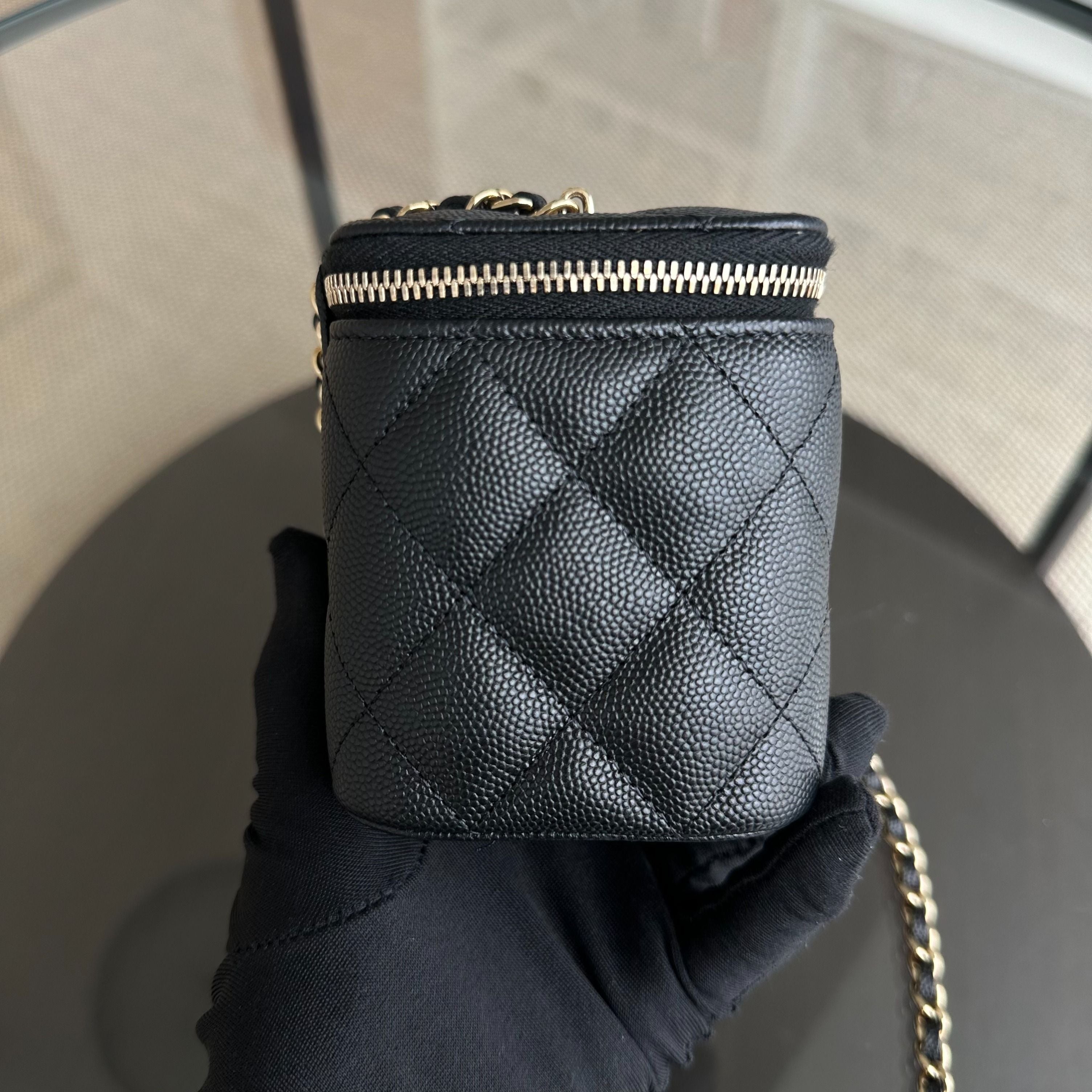 *Microchip, Like New* Chanel Long Vanity Classic Quilted Caviar Small Black LGHW - Luxury Evermore