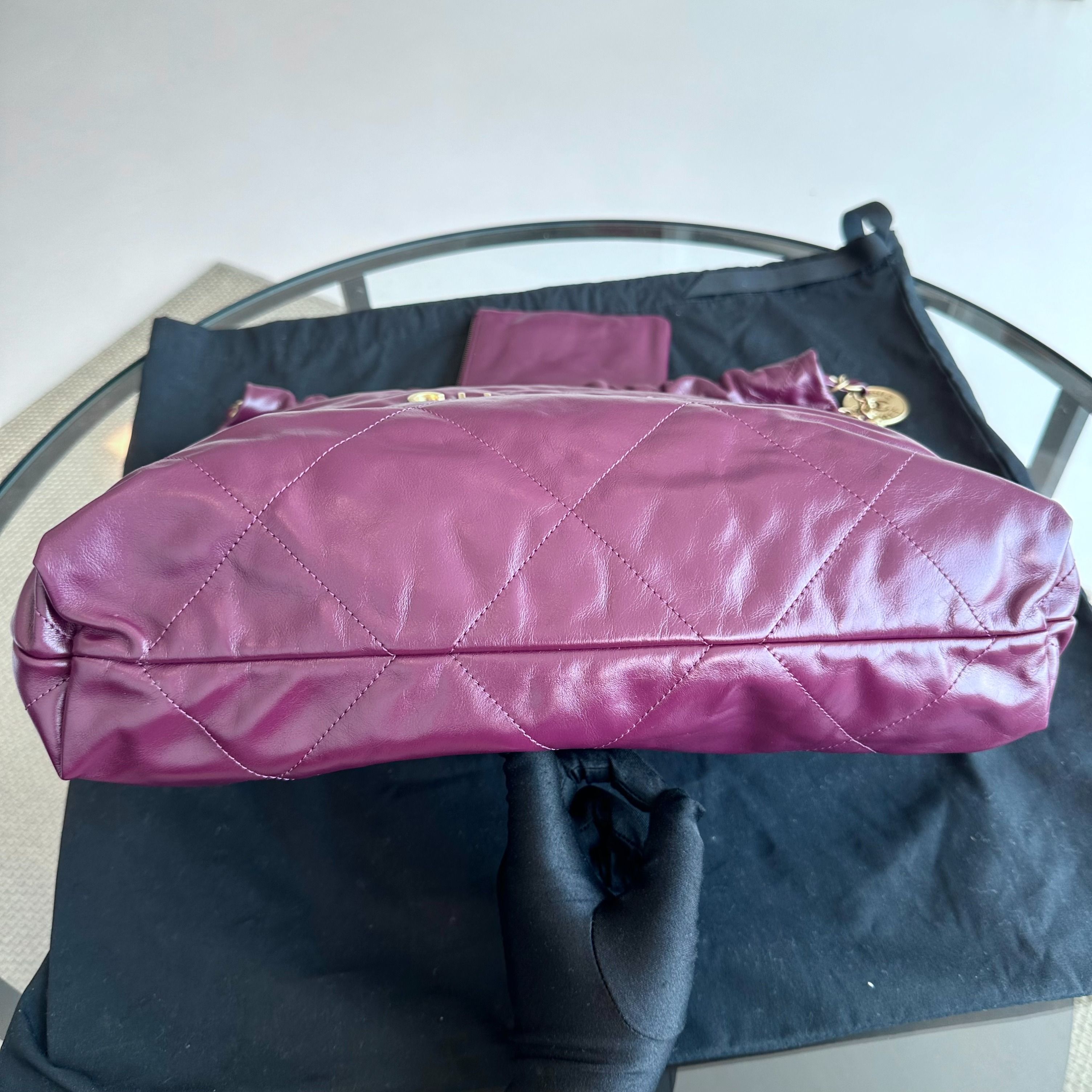 *Microchip, Receipt Full Set* Chanel 22 Lambskin Medium Violet With Pouch 22Bag RFID Microchip - Luxury Evermore