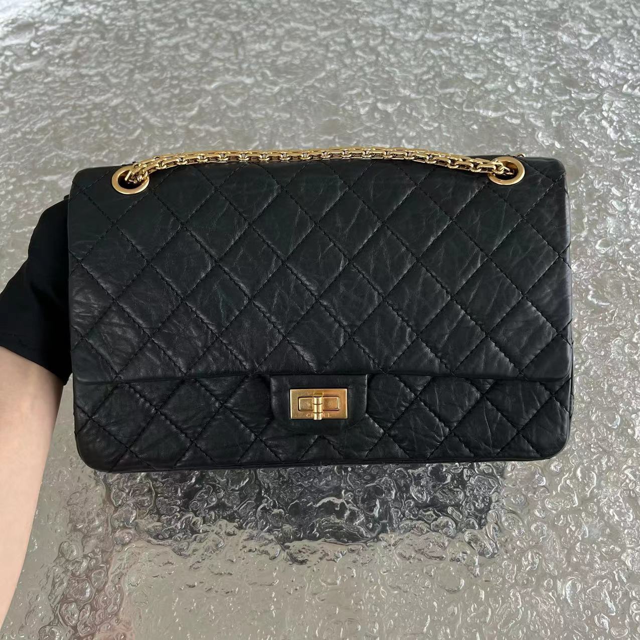 [Ready Stock] Chanel Reissue 2.55 226 Medium Quilted Calfskin Black Golden Hardware Series 13 - Luxury Evermore