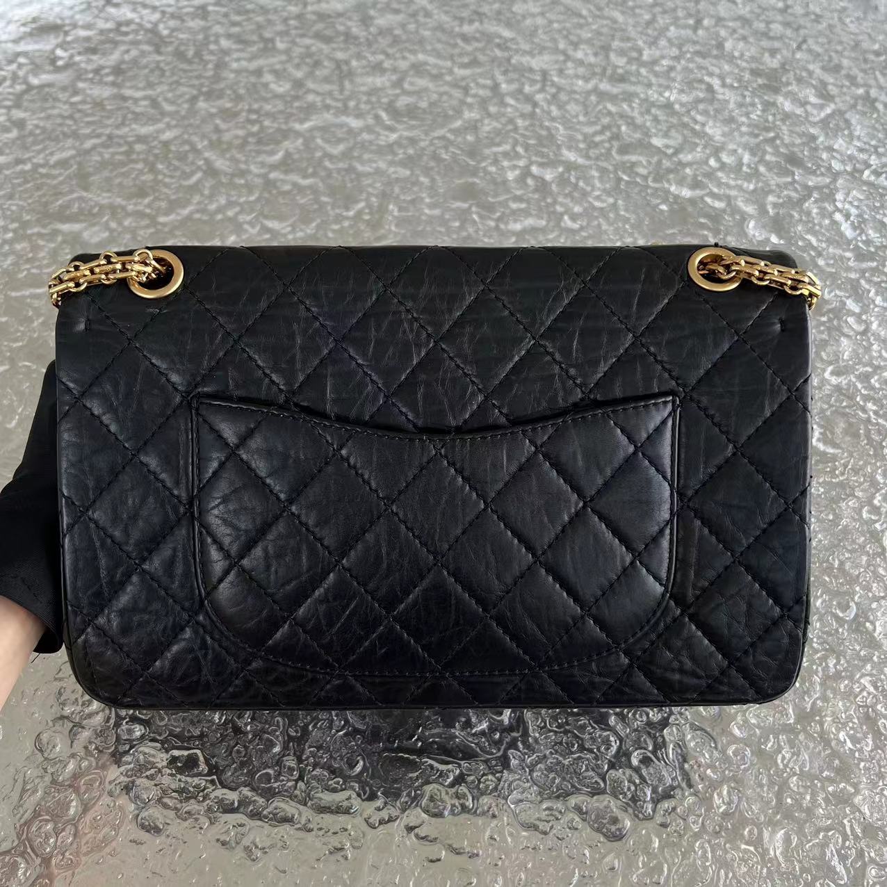 [Ready Stock] Chanel Reissue 2.55 226 Medium Quilted Calfskin Black Golden Hardware Series 13 - Luxury Evermore