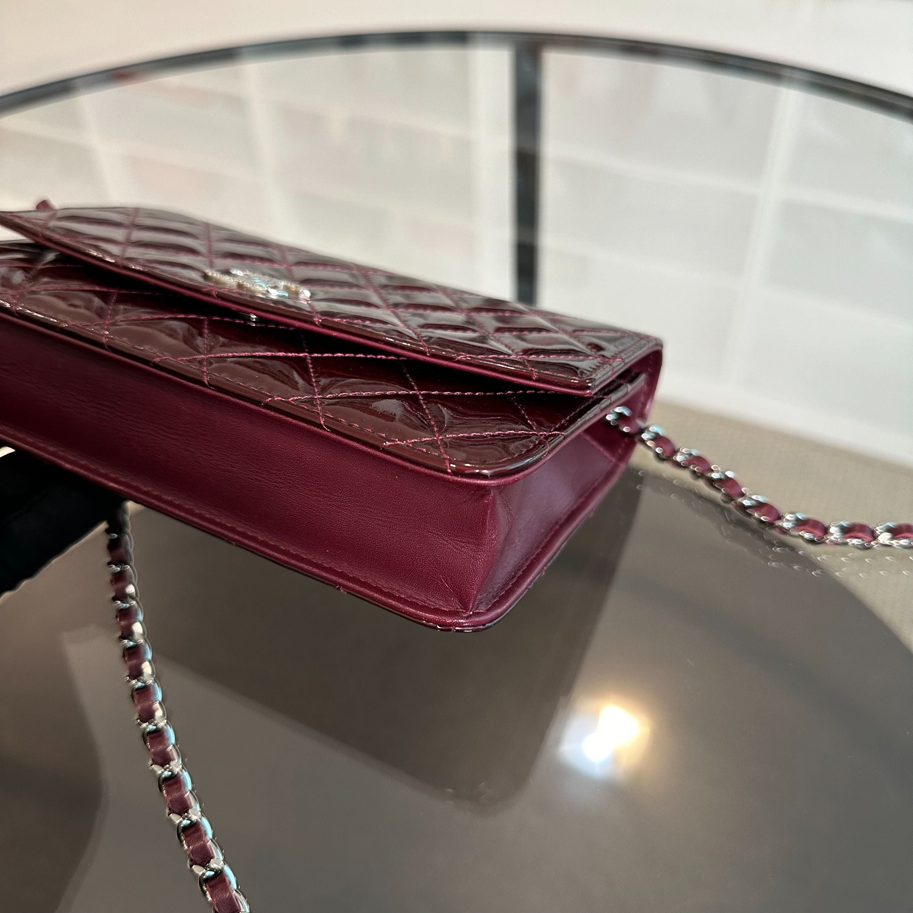 *Receipt* Chanel WOC Wallet On Chain Plum Patent Leather SHW No 18 - Luxury Evermore