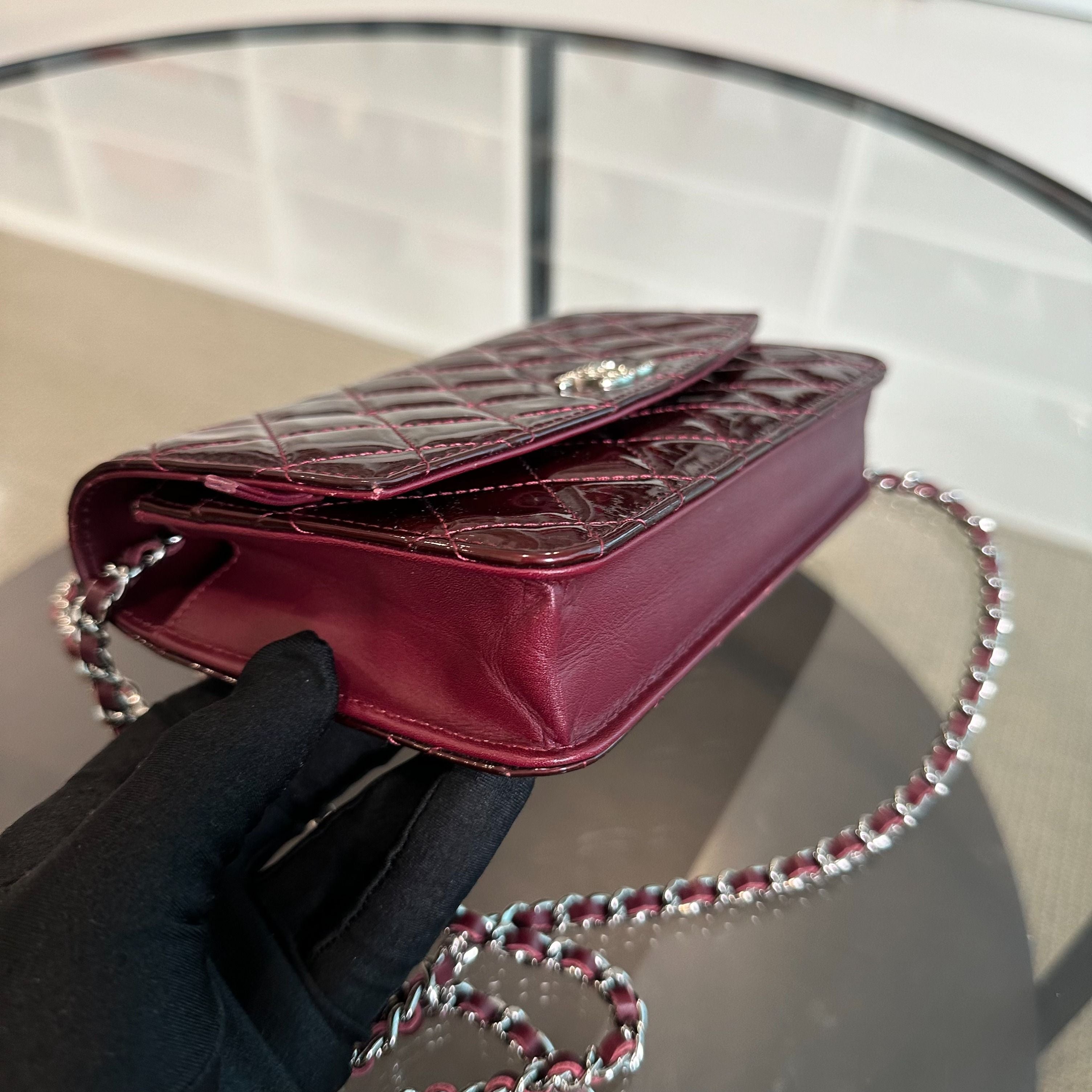 *Receipt* Chanel WOC Wallet On Chain Plum Patent Leather SHW No 18 - Luxury Evermore