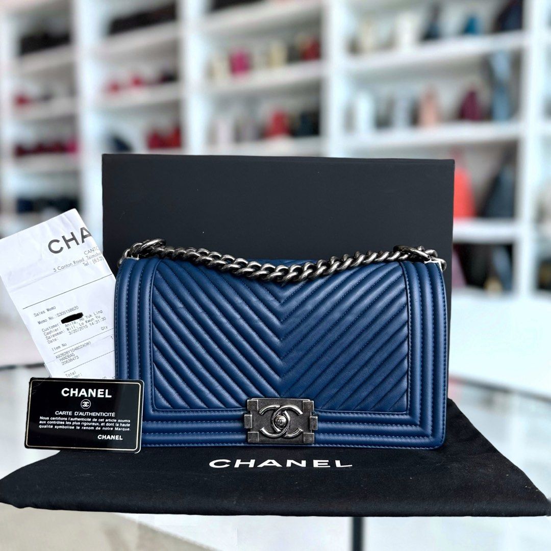 *Receipt, Full Set* Chanel Boy Old Medium 25CM Chevron Lambskin Leboy Dark Blue RSHW No 24 - Luxury Evermore