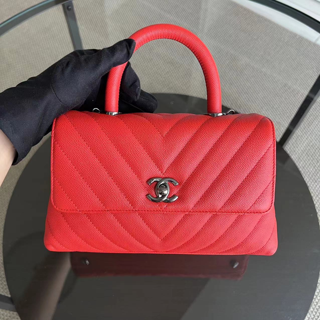 *Receipt, Full Set* Chanel Caviar Small Coco Handle Chevron Calfskin Light Red Silver Hardware Series 28 - Luxury Evermore