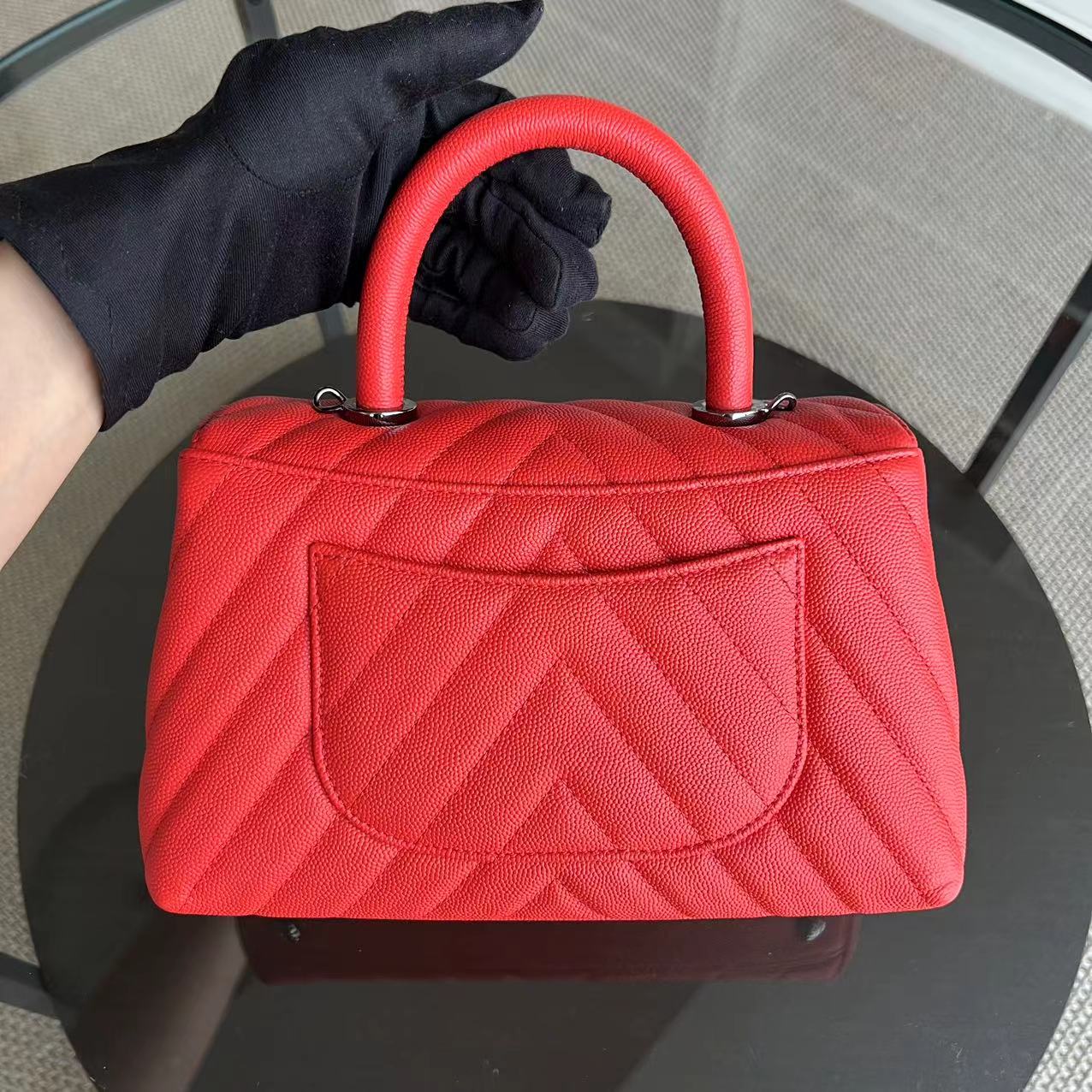 *Receipt, Full Set* Chanel Caviar Small Coco Handle Chevron Calfskin Light Red Silver Hardware Series 28 - Luxury Evermore