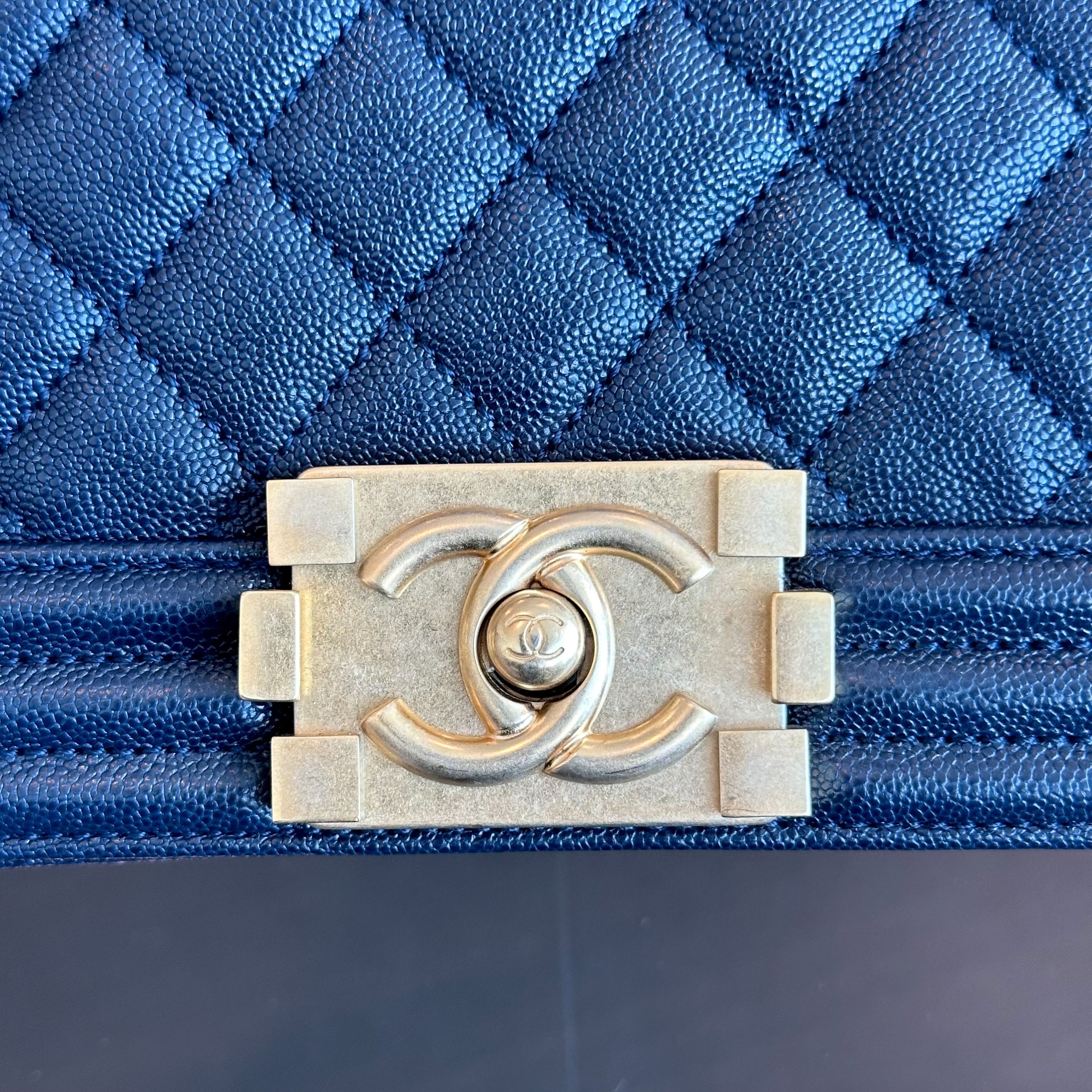 *Receipt, Full Set, Like New, 2019* Chanel Boy Caviar Old Medium 25CM Quilted Leboy Dark Blue GHW No 27 - Luxury Evermore