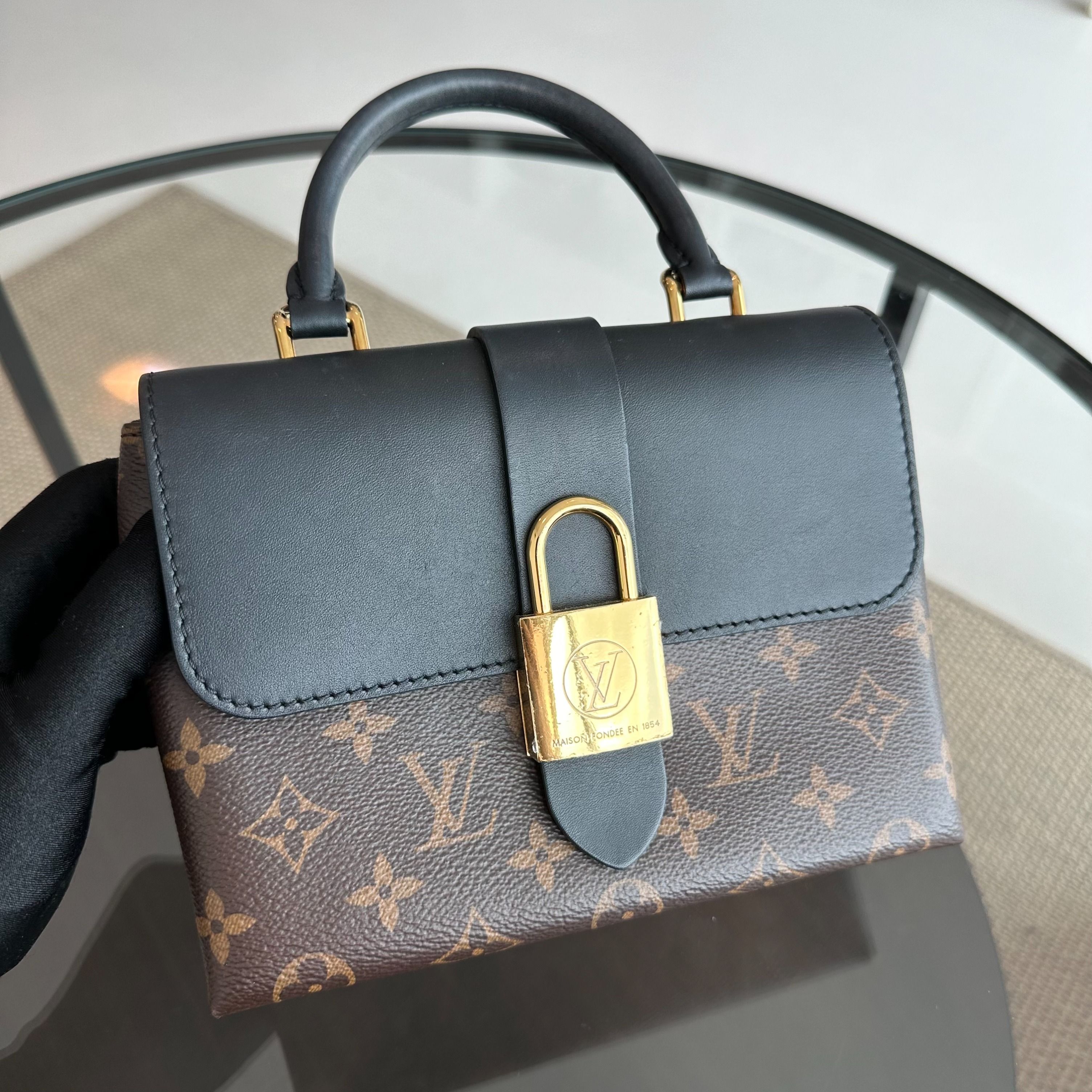 *Receipt* LV Louis Vuitton Locky BB Monogram Noir Cross Body Bag - Luxury Evermore