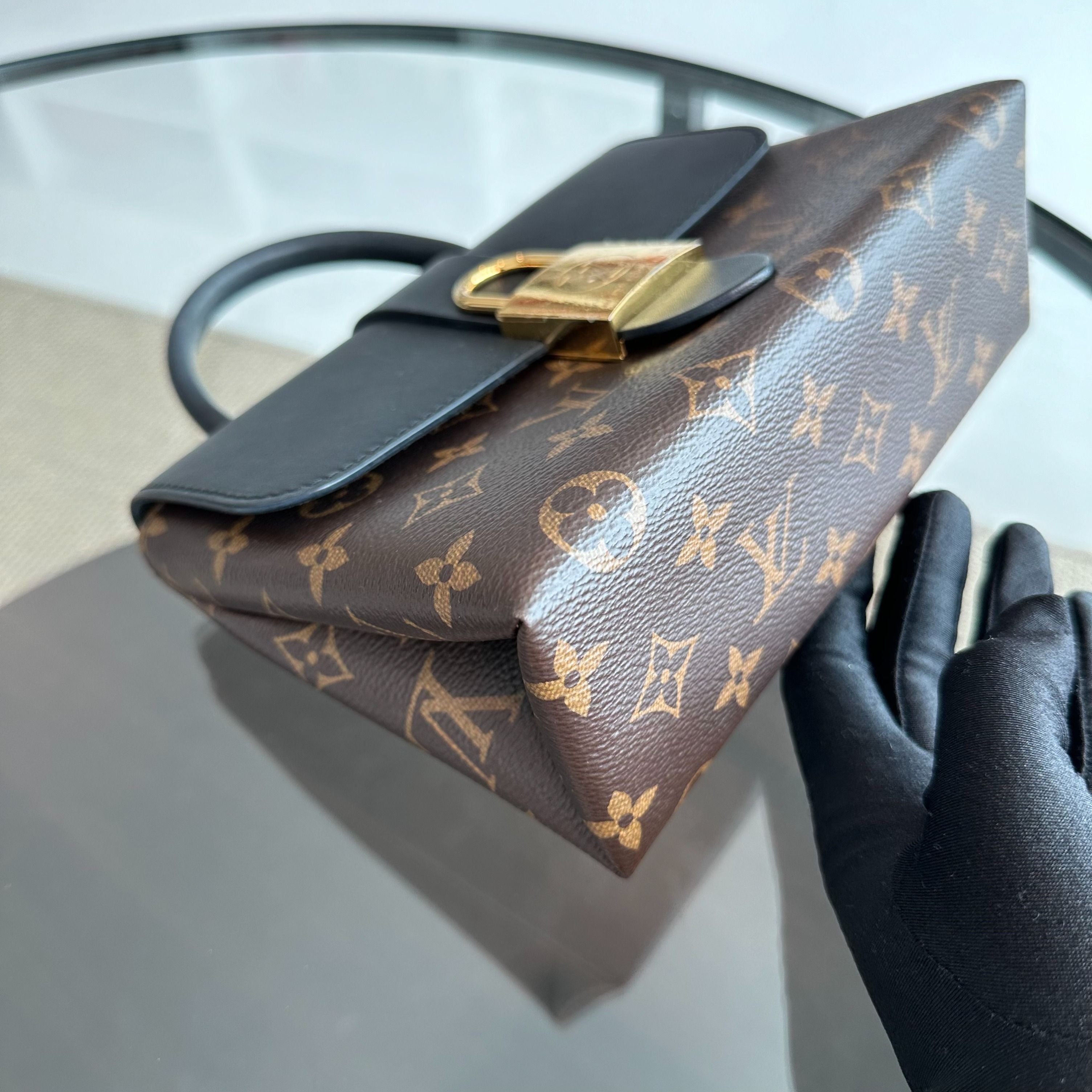 *Receipt* LV Louis Vuitton Locky BB Monogram Noir Cross Body Bag - Luxury Evermore