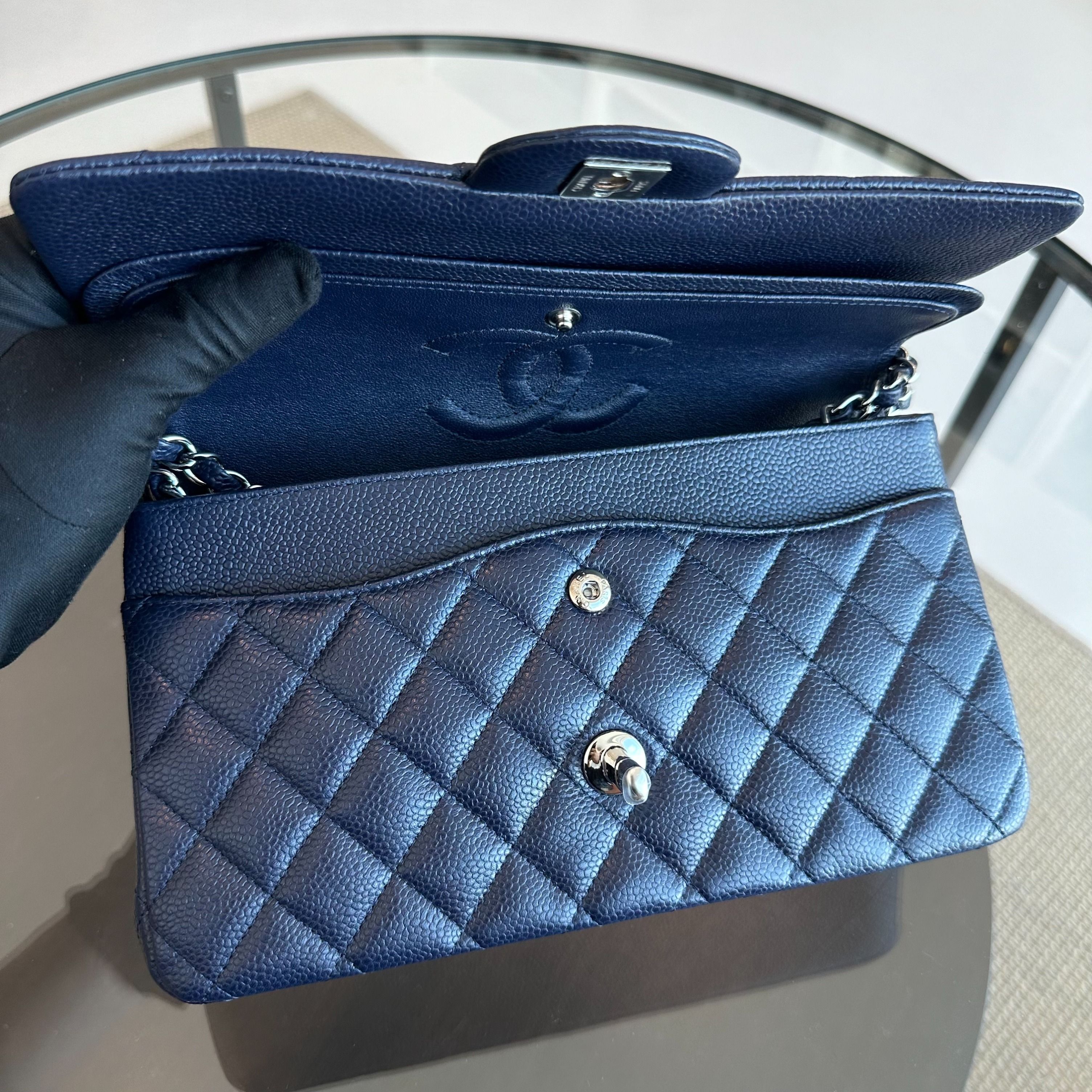 *Unused* Chanel Caviar Medium Classic Flap 25CM Quilted Calfskin Dark Blue SHW No 19 - Luxury Evermore