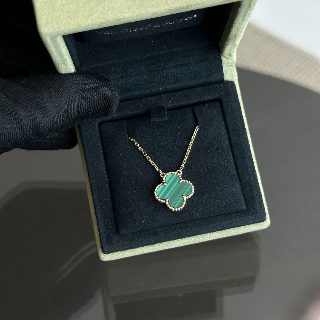 Van Cleef & Arpels VCA Vintage Alhambra Malachite 18K Yellow Gold Pendant - Luxury Evermore