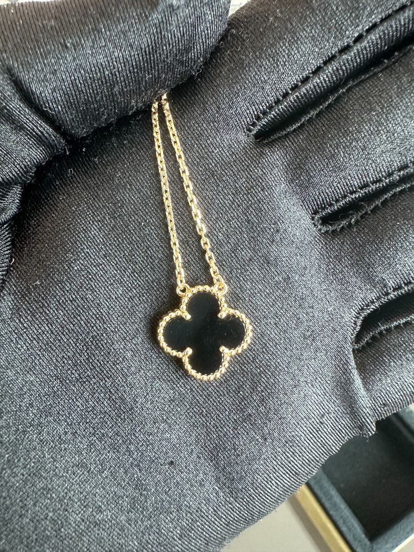 Van Cleef & Arpels VCA Vintage Alhambra Onyx Pendant Necklace 18K Yellow Gold - Luxury Evermore