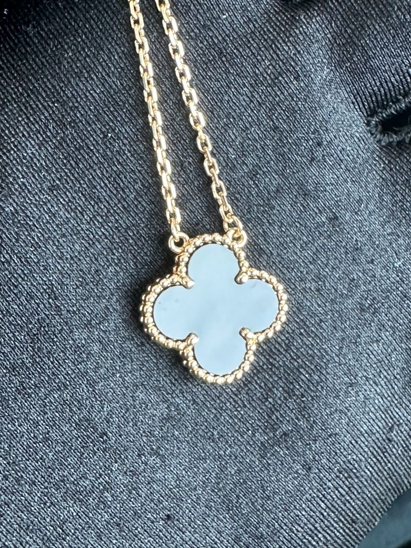 Van Cleef & Arpels VCA Vintage Alhambra Onyx Pendant Necklace 18K Yellow Gold - Luxury Evermore